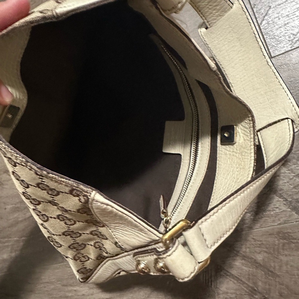 Gucci Brown GG Canvas Hasler Shoulder Bag White Beige Cream - Picture 7 of 9